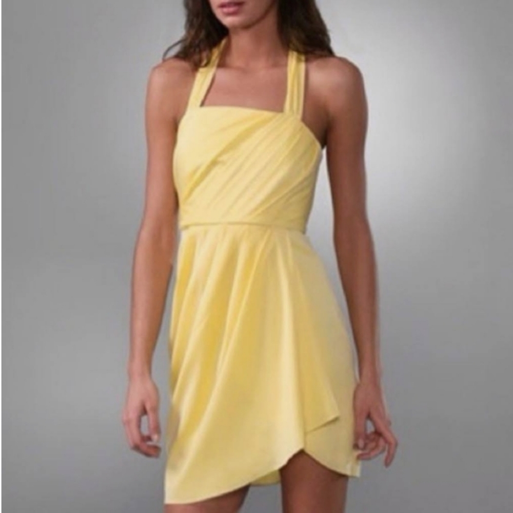 Alice + Olivia Taryn Twisted Halter Dress Size M